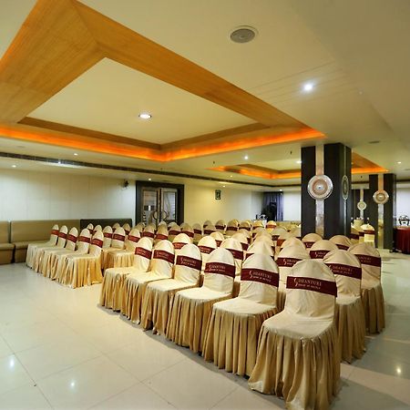 Hotel Sitara Grand Hyderabad Eksteriør billede