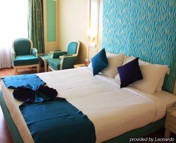 Hotel Sitara Grand Hyderabad Eksteriør billede